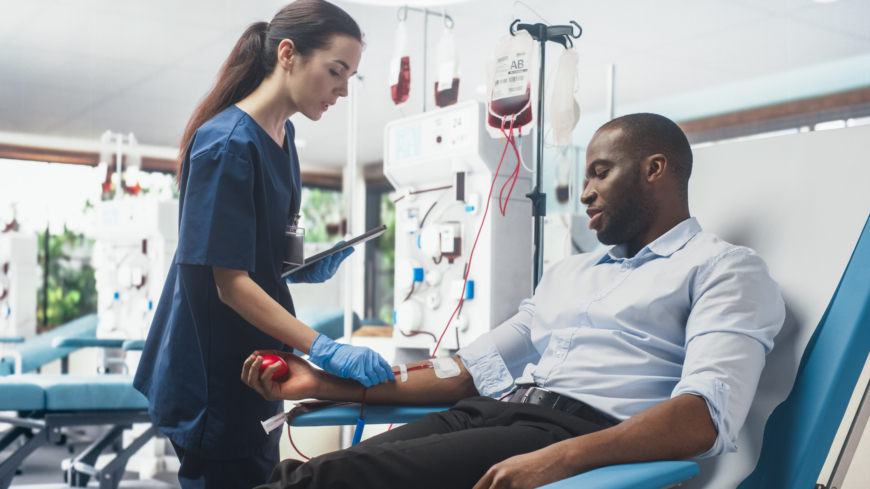 Thalassæmi kan være en udfordrende blodsygdom, der kan kræve et stort antal blodtransfusioner. Ny genterapi og stamcelletransplantation vil gøre det lettere for patienterne. Foto: Getty Images