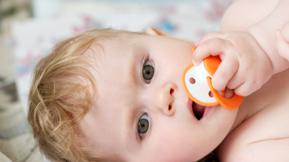 Hvorfor kaster børn op?